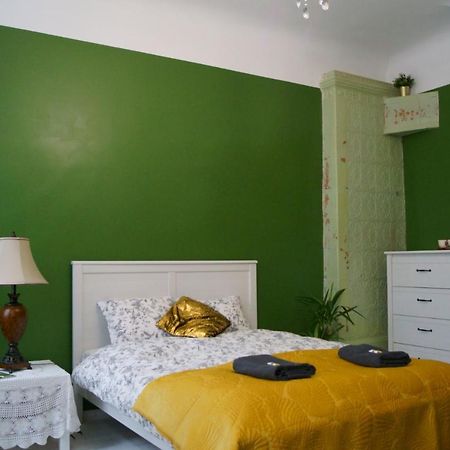 Nyx & Iris Guest House Zasa Ngoại thất bức ảnh