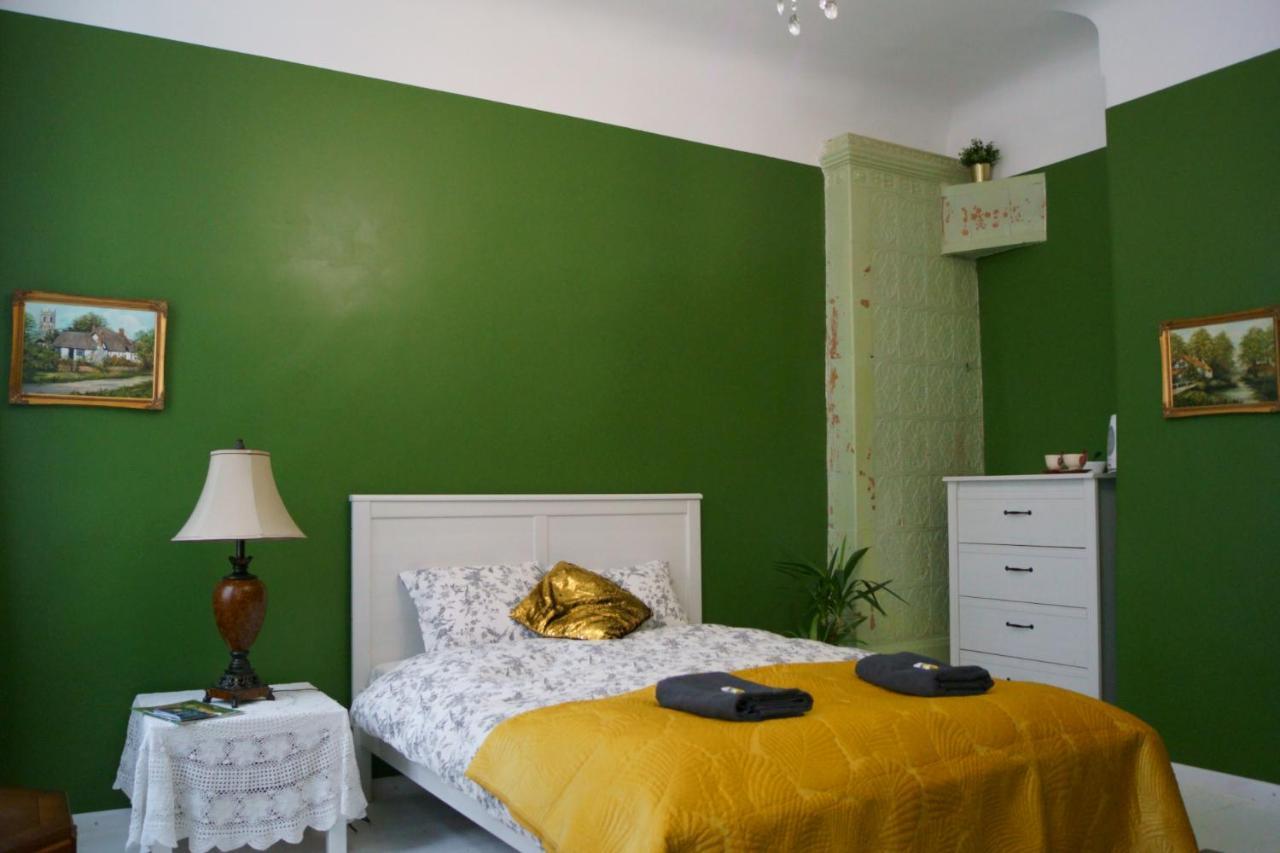 Nyx & Iris Guest House Zasa Ngoại thất bức ảnh
